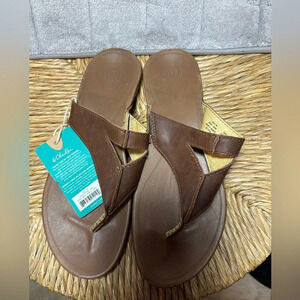 OluKai Lala Brown Leather Thong Flip Flops Slide Sandals Women’s Size 11 Beach
